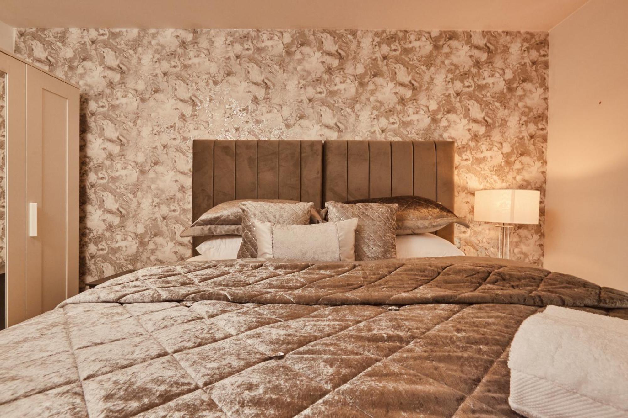 Central Leeds Dock Apt, Free Secure Parking! 2 Bed 外观 照片