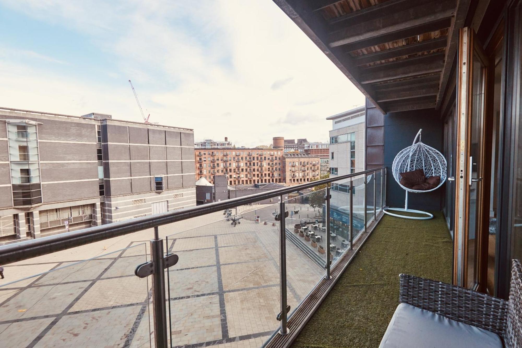 Central Leeds Dock Apt, Free Secure Parking! 2 Bed 外观 照片